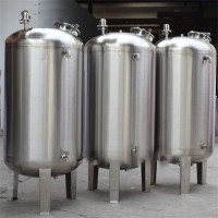 河津鴻謙衛(wèi)生級(jí)無(wú)菌水箱純凈水源戶外水箱品質(zhì)為先